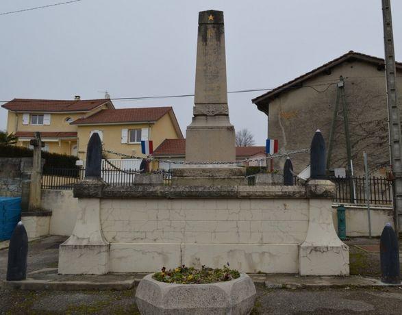 Le monument aux morts Montceau